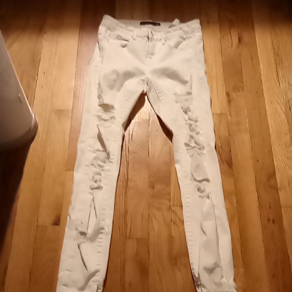 Stretchy White Skinny Jeans